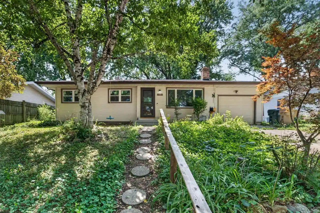 Photo 1 of Single family home for sale at 1121 Debra Lane Lane, Madison, WI 53704 | MLS# 2029701 | Listing updated on 2026-08-06