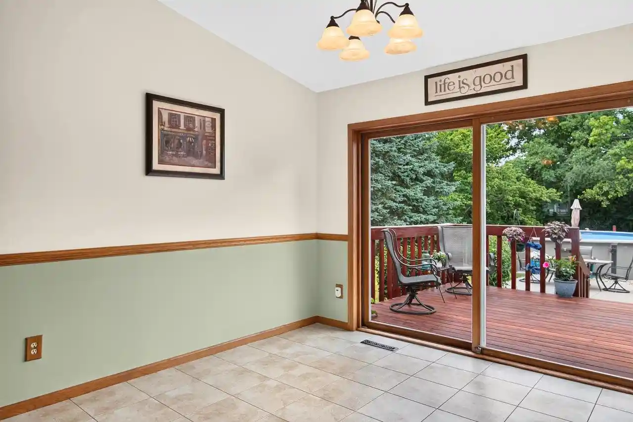 Photo 4 of Single family home for sale at 80 Johnson Avenue Avenue, Oshkosh, WI 54902 | MLS# 2029704 | Listing updated on 2026-09-08