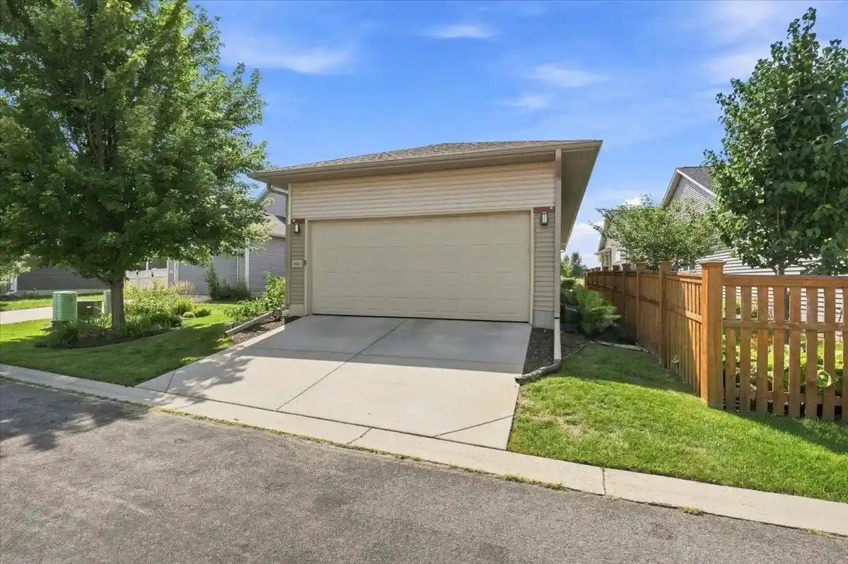 Photo 3 of Single family home for sale at 463 North Star Dr Dr, Madison, WI 53718 | MLS# 2029711 | Listing updated on 2026-09-17