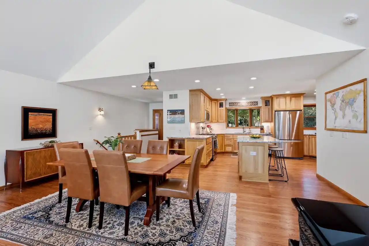 2nd image of 14501 N Shore Dr Dr, Valders, WI 54245 | MLS# 1974754
