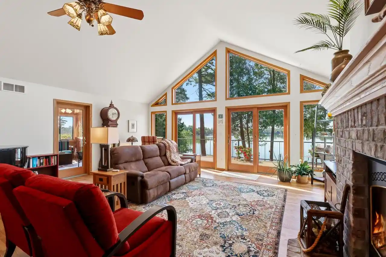 5th image of 14501 N Shore Dr Dr, Valders, WI 54245 | MLS# 1974754