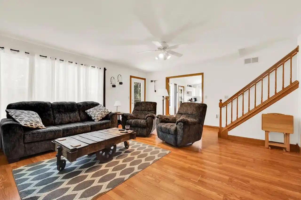 4th image of W204S8194 Pasadena Dr Dr, Muskego, WI 53150 | MLS# 1974760