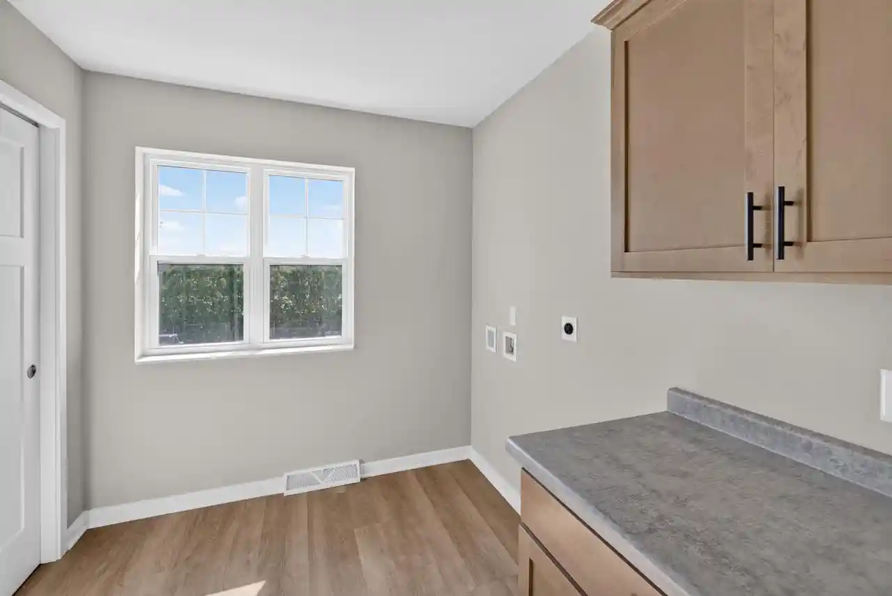2nd image of 1675 Reigle Dr Dr #6, Kewaskum, WI 53040 | MLS# 1974765