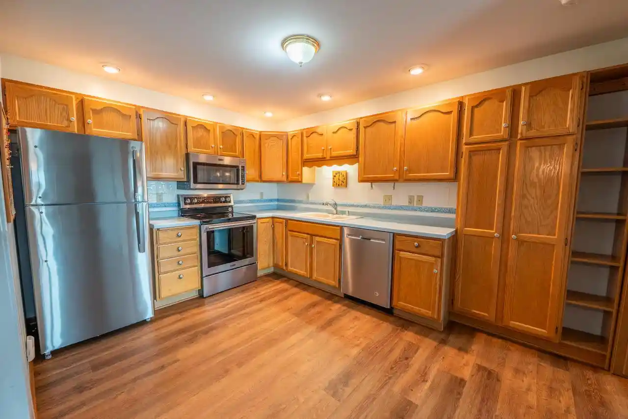 4th image of 715 Canterberry Court Court #212, West Bend, WI 53090 | MLS# 1974769