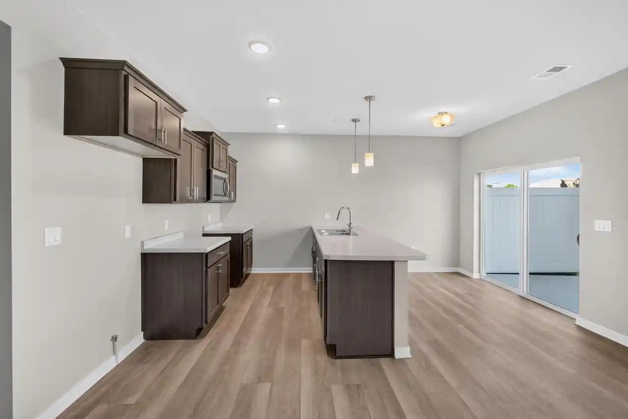 5th image of 1675 Reigle Dr Dr #4, Kewaskum, WI 53040 | MLS# 1974770
