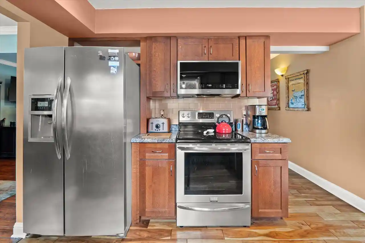 Photo 3 of Single family home for sale at S79w31491 Green Meadows Dr Dr, Mukwonago, WI 53149 | MLS# 1974784 | Listing updated on 2026-08-31