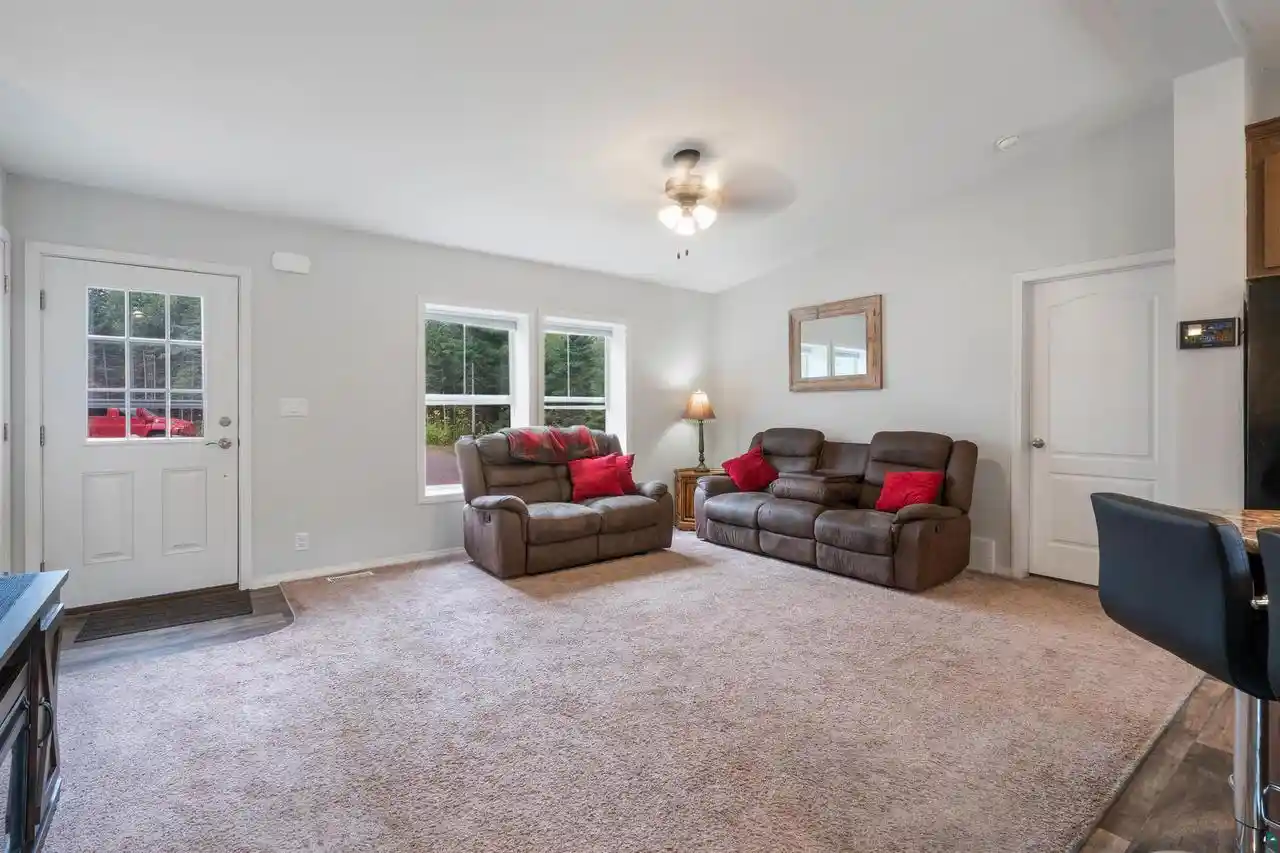 3rd image of 4215 E Neuman Rd Rd, Superior, WI 54880 | MLS# 6127160