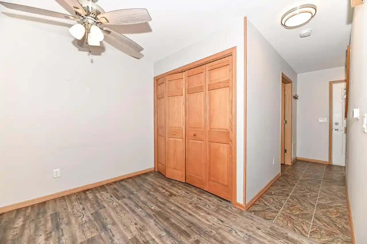 2nd image of 7122 Fieldview Dr Dr, Mount Pleasant, WI 53406
