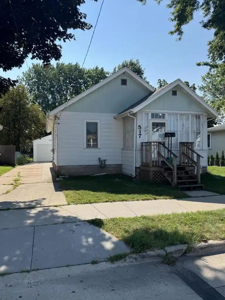 1st image of 517 S Baird Street Street, Green Bay, WI 54301 | MLS# 1974780