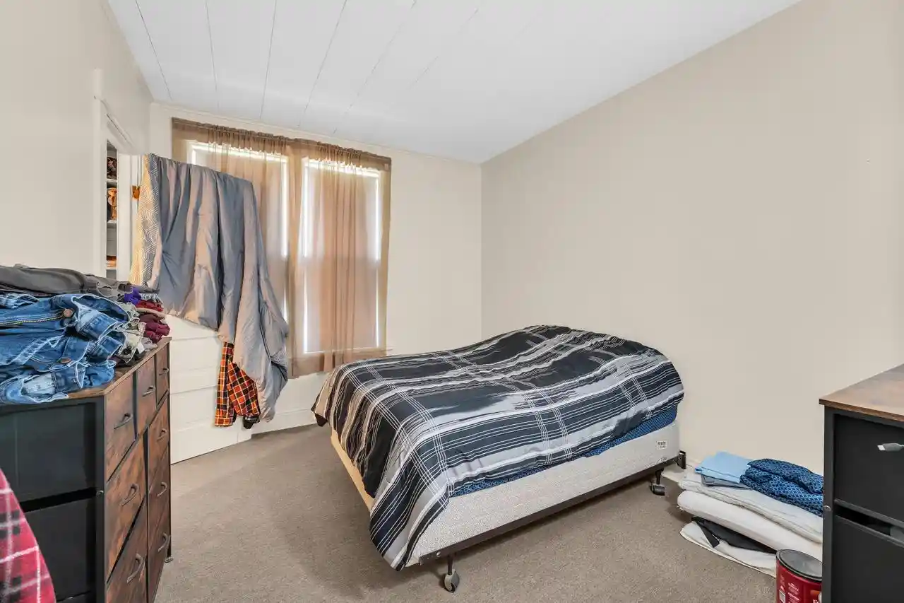 4th image of 125 Edward St St, Burlington, WI 53105