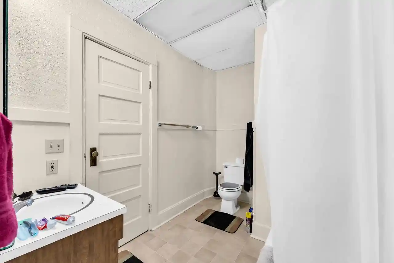 5th image of 125 Edward St St, Burlington, WI 53105