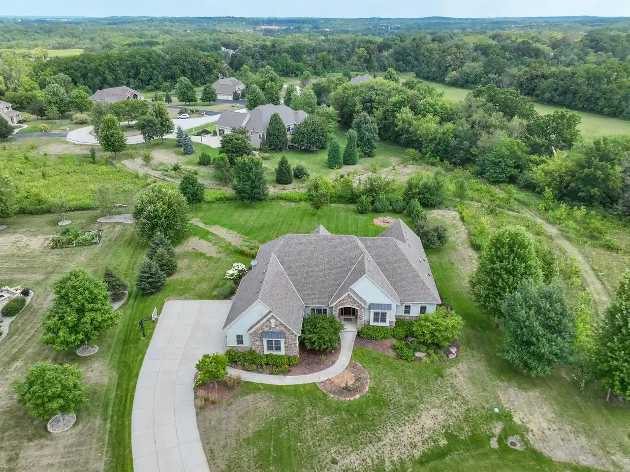 1st image of 20110 Settlers Hollow Lane Lane, New Berlin, WI 53146 | MLS# 1974788