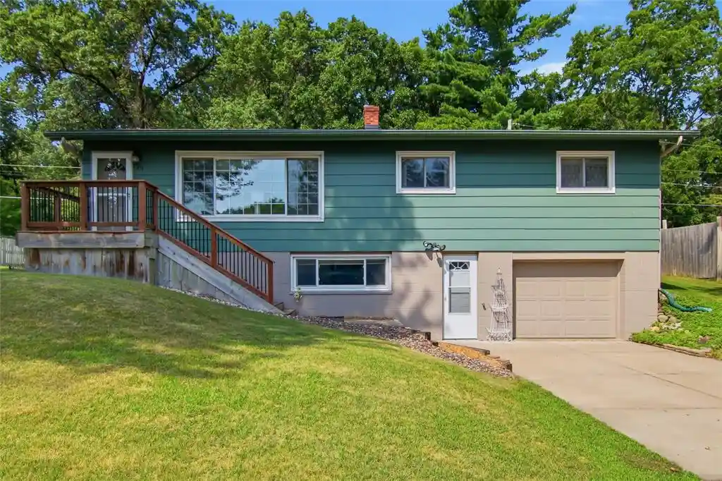 Photo 1 of Single family home for sale at 911 16th Street Street, Menomonie, WI 54751 | MLS# 1603637 | Listing updated on 2026-08-24