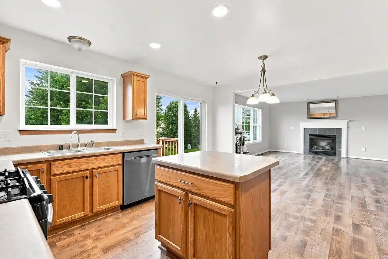 4th image of N173W20130 Raymond Road Road, Jackson, WI 53037 | MLS# 1974787