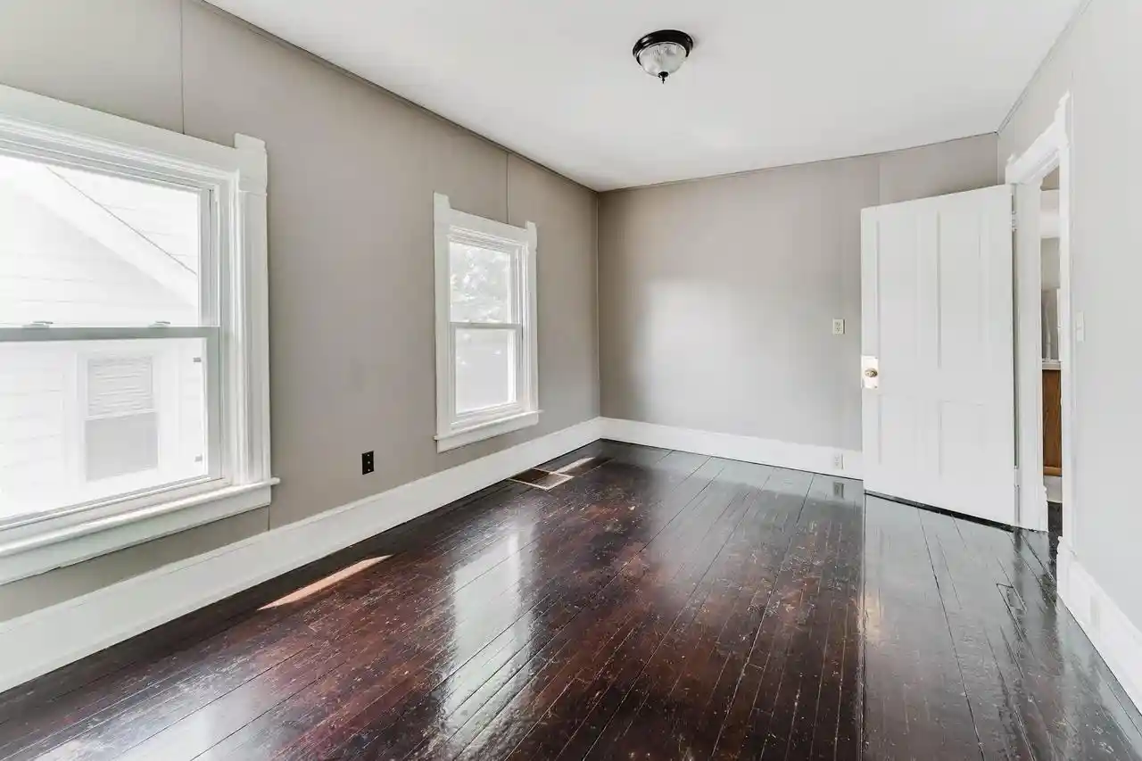 5th image of 687 Central Street Street, Oshkosh, WI 54901 | MLS# 50330420
