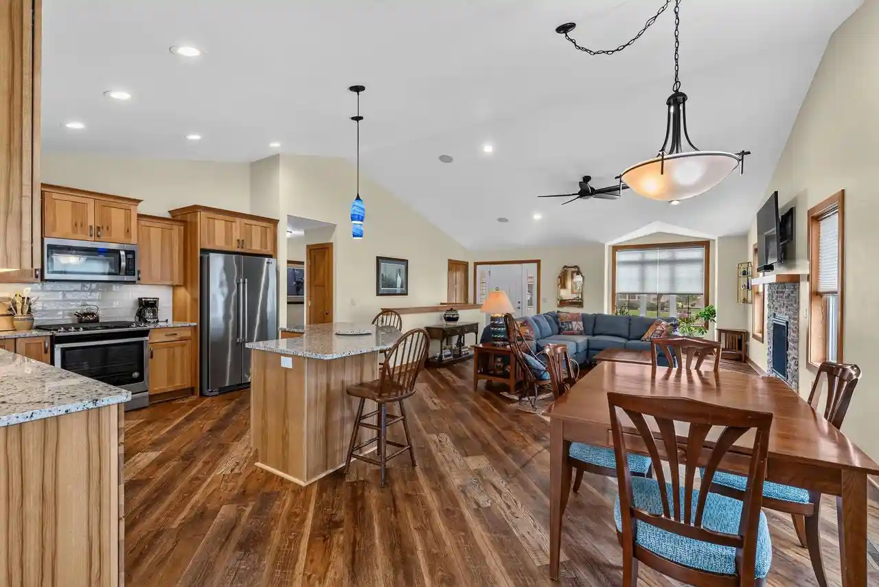 4th image of 1373 Candlelight Lane Lane, Fond Du Lac, WI 54937 | MLS# 50330422