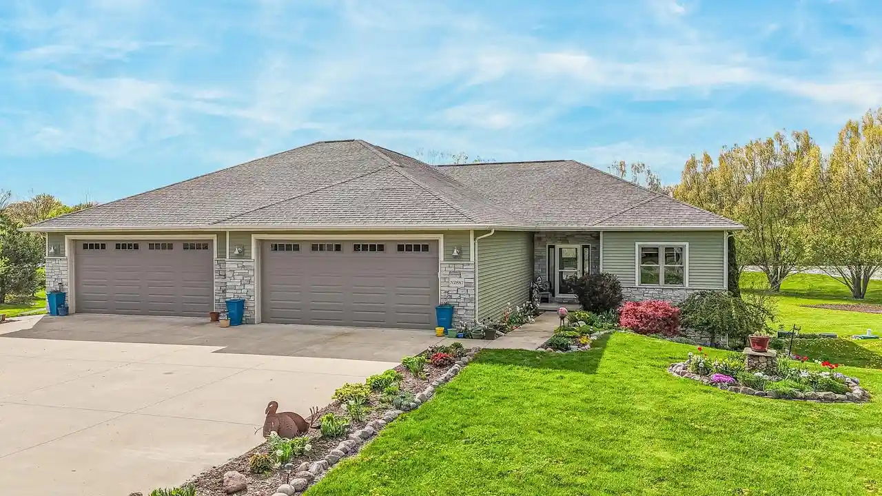 Photo 1 of Single family home for sale at N2887 Evergreen Lane Lane, Freedom, WI 54913 | MLS# 50330382 | Listing updated on 2026-09-21