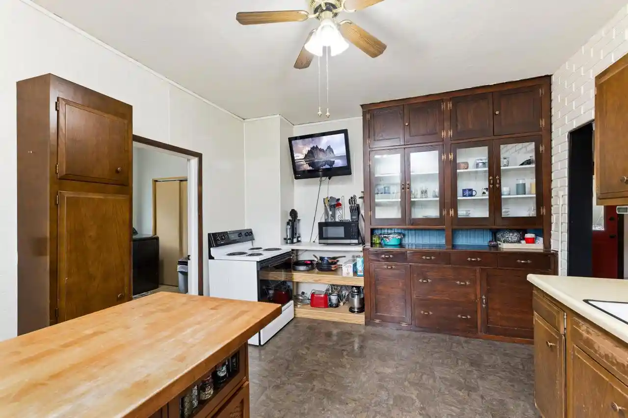 2nd image of 1307 Kane Street Street, La Crosse, WI 54603 | MLS# 1974795