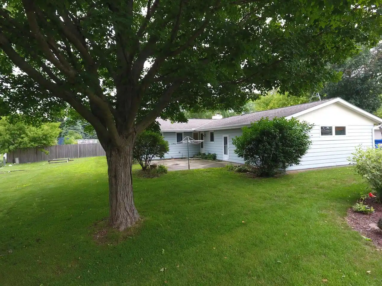 2nd image of 1527 N Holden Street Street, Port Washington, WI 53074 | MLS# 1974796