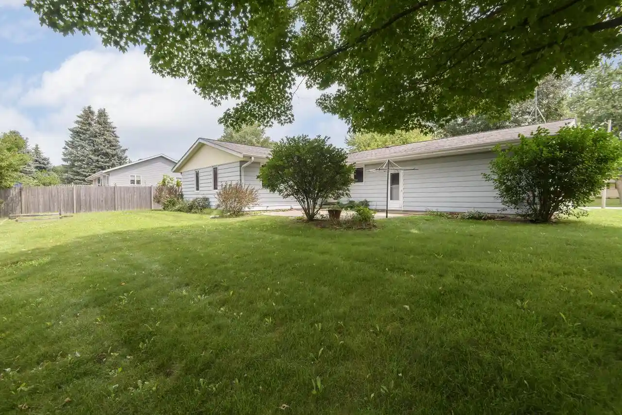 49th image of 1527 N Holden Street Street, Port Washington, WI 53074 | MLS# 1974796