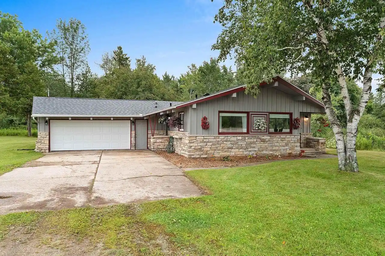 1st image of 4063 Crescent Lane Lane, Pound, WI 54161 | MLS# 50330415