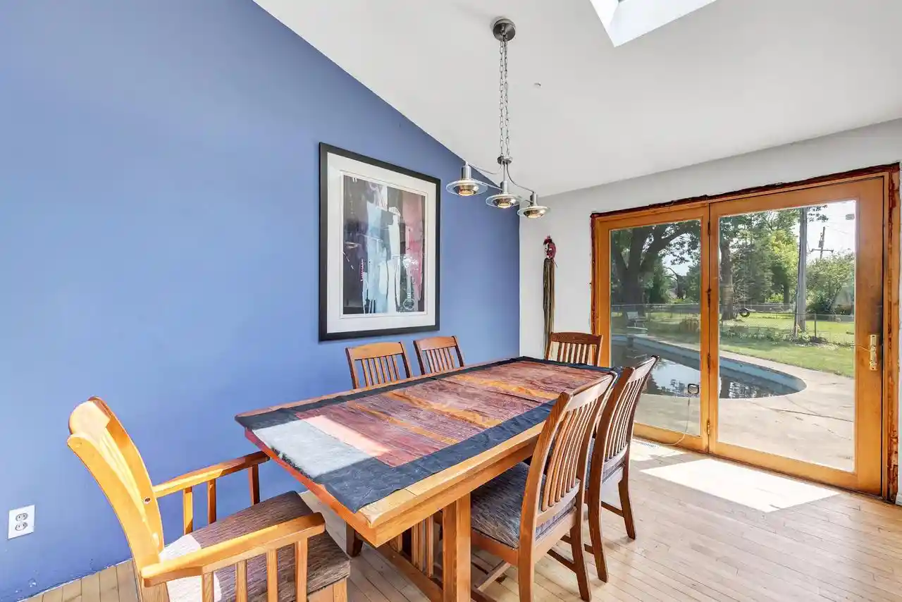 Photo 3 of Single family home for sale at 1131 St Agnes Dr Dr, Green Bay, WI 54304 | MLS# 50330416 | Listing updated on 2026-09-17