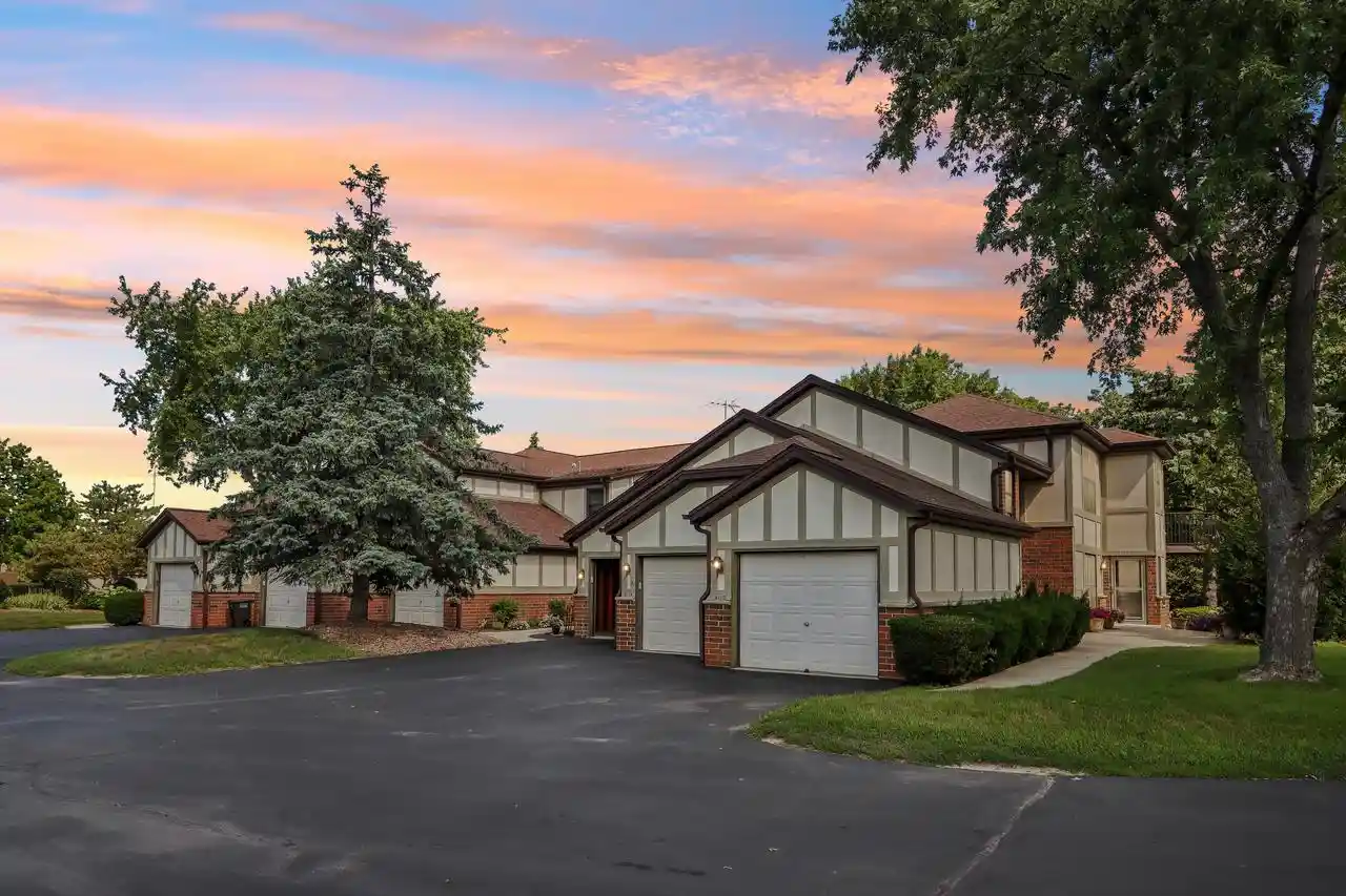 1st image of 8108 S Forest Hills Circle Circle, Franklin, WI 53132 | MLS# 1974807