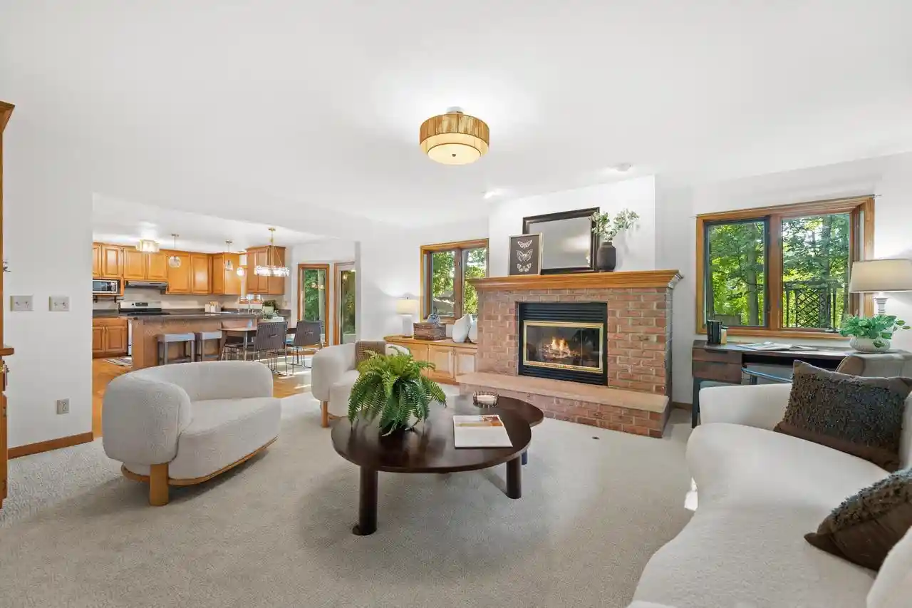 3rd image of 3450 S Sandalwood Dr Dr, New Berlin, WI 53151 | MLS# 1974812