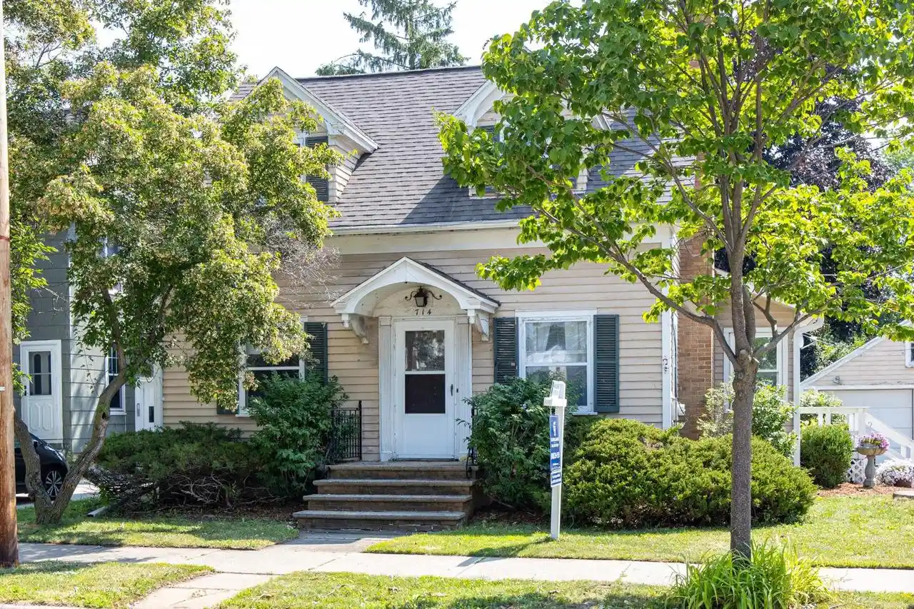 Photo 1 of Single family home for sale at 714 N Oneida Street Street, Appleton, WI 54911 | MLS# 50330368 | Listing updated on 2026-09-08