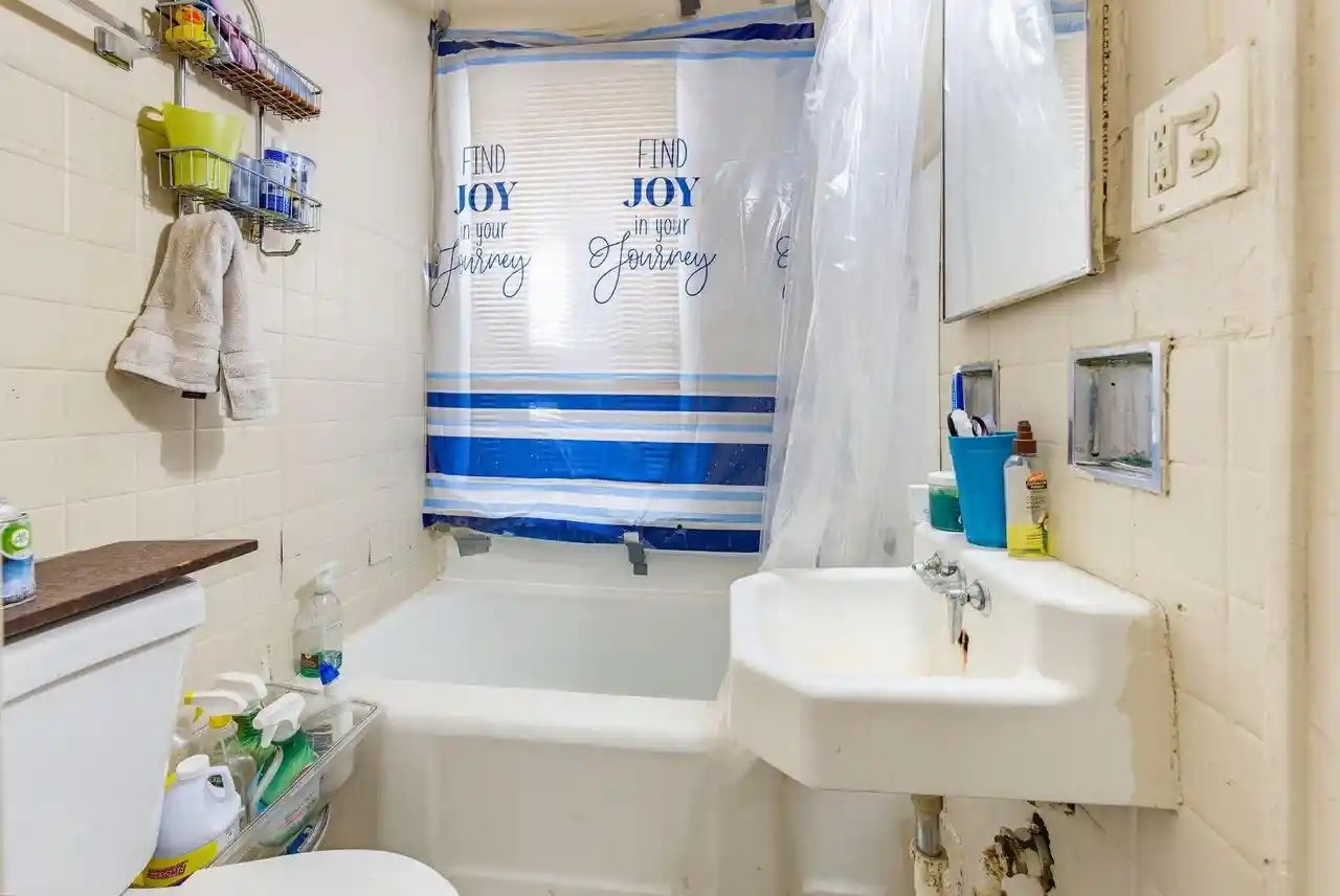 Photo 2 of Multi family home for sale at 516 N 28th Street Street #518, Milwaukee, WI 53208 | MLS# 1974851 | Listing updated on 2026-08-05