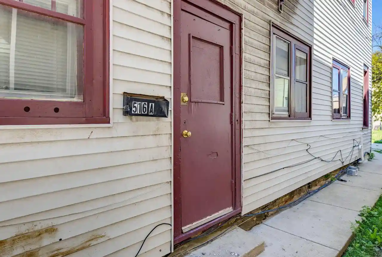 Photo 3 of Multi family home for sale at 516 N 28th Street Street #518, Milwaukee, WI 53208 | MLS# 1974851 | Listing updated on 2026-08-05