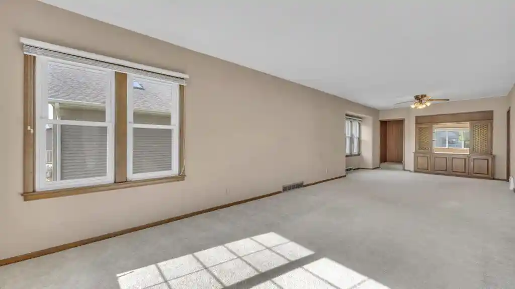4th image of 2410 S 10Th Street Street, Sheboygan, WI 53081 | MLS# 1974852