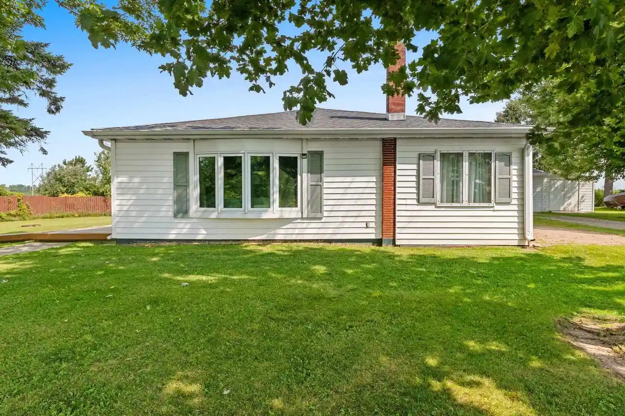 Photo 1 of Single family home for sale at W2560 Half Mile Road Road, Pulaski, WI 54162 | MLS# 50330456 | Listing updated on 2026-09-08