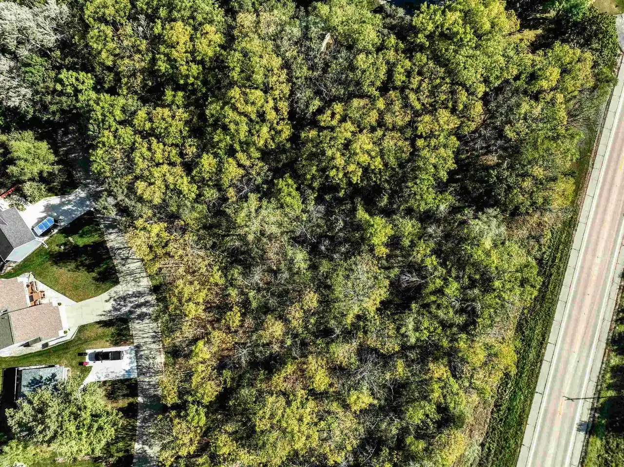 4th image of Lt1 Woodcrest Lane Lane, Cambridge, WI 53523 | MLS# 2029750