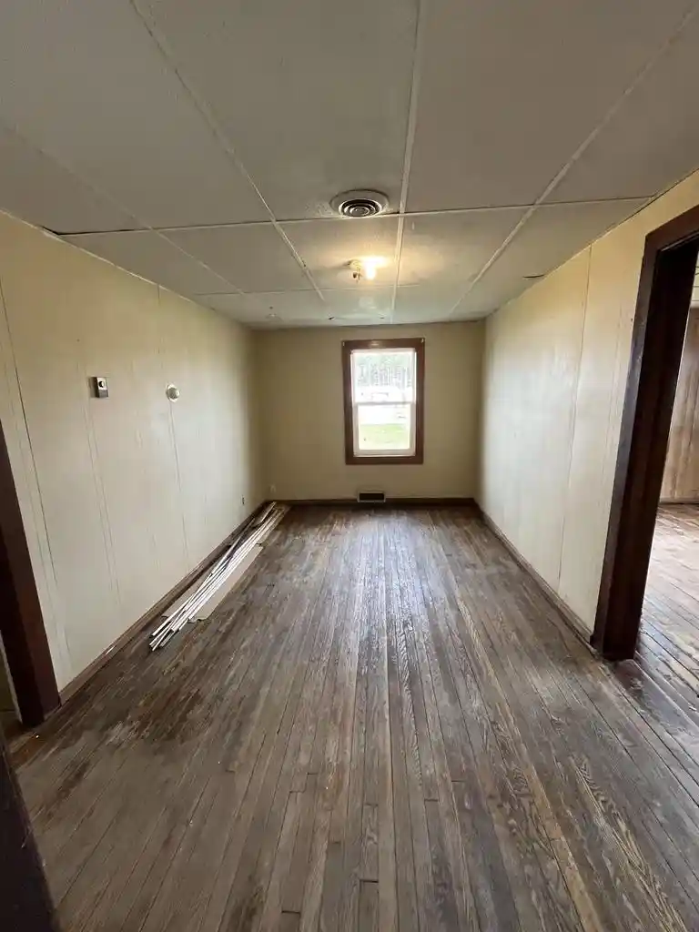 4th image of 109 N Richmond Street Street, Gillett, WI 54124 | MLS# 50330460