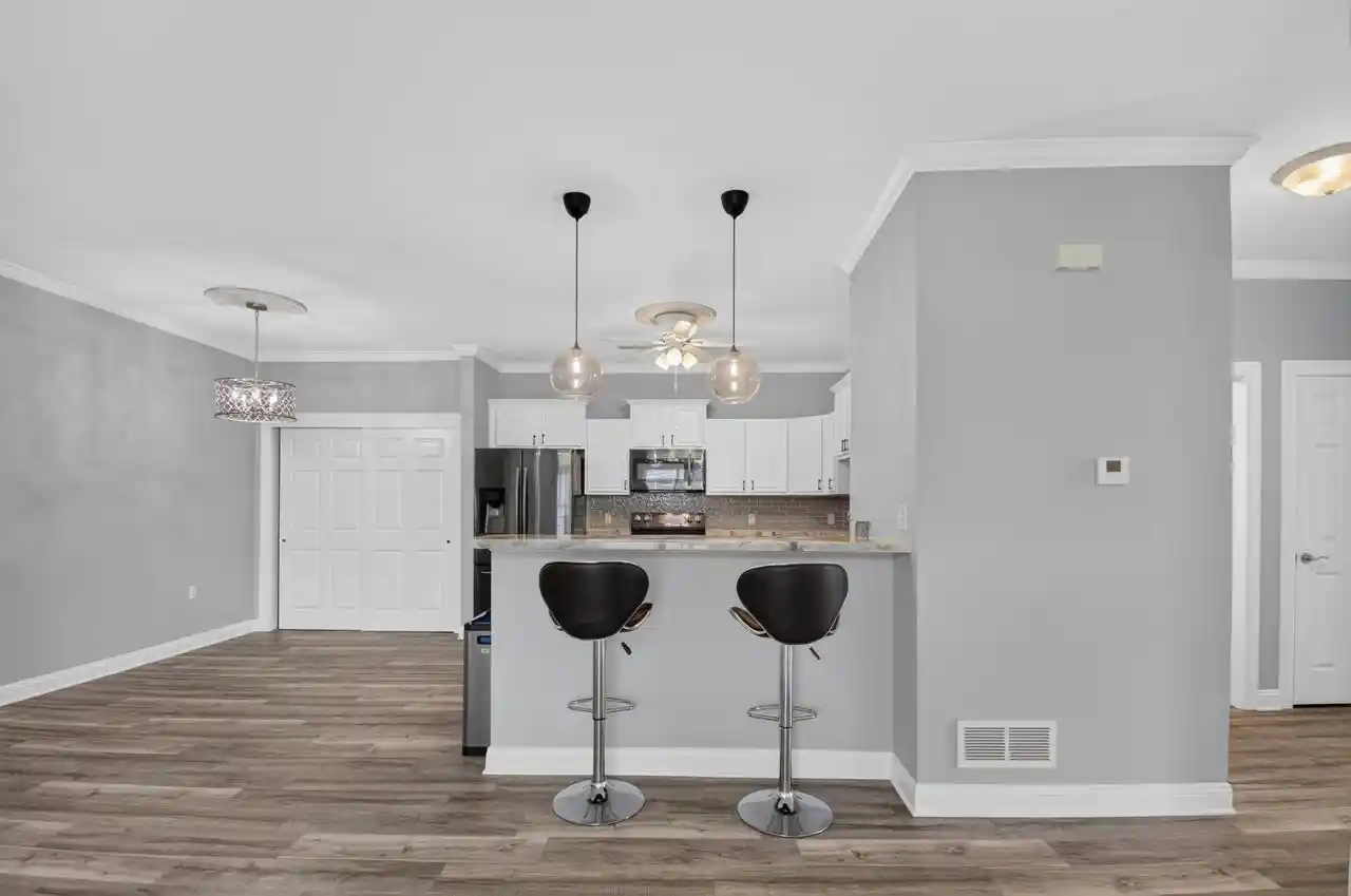 5th image of 1045 Bedford Court Court #102, Racine, WI 53406 | MLS# 1974867
