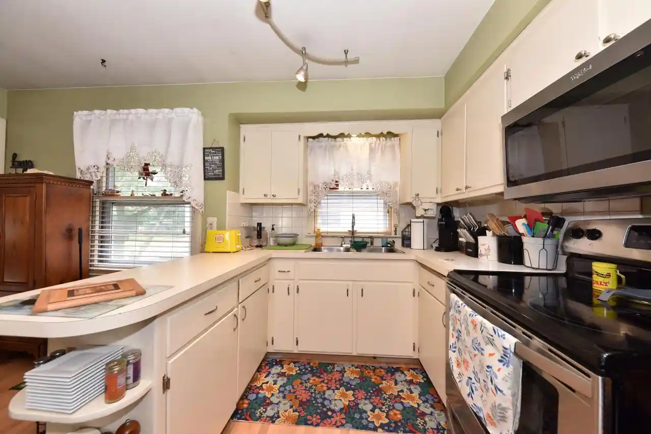 2nd image of 5913 N 70th Street Street, Milwaukee, WI 53218 | MLS# 1974864