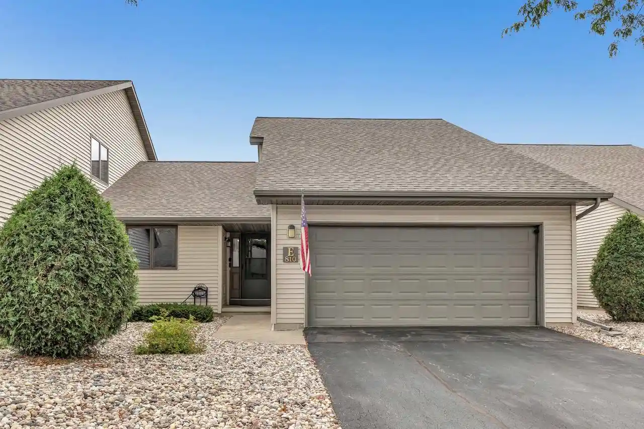 1st image of 810 East River Dr Dr #E, De Pere, WI 54115 | MLS# 50330467