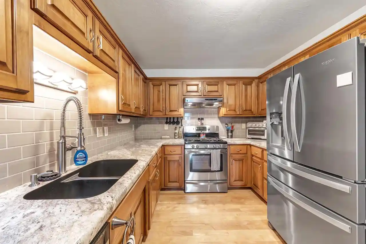 2nd image of 810 East River Dr Dr #E, De Pere, WI 54115 | MLS# 50330467