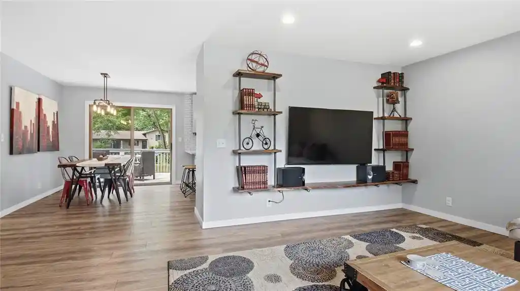 35th image of 1238 Dogwood Dr Dr, Eau Claire, WI 54701 | MLS# 1603583