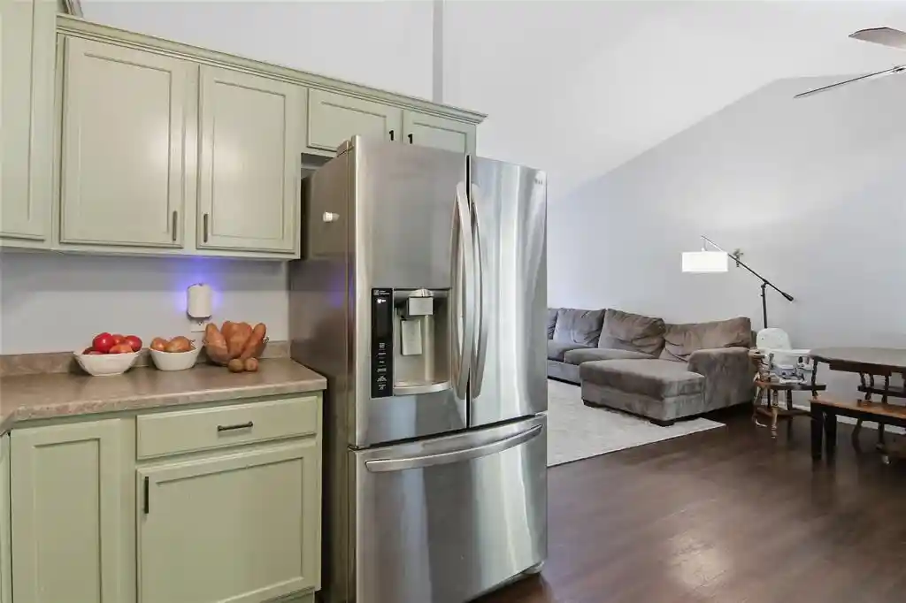 Photo 2 of Single family home for sale at 122 Eagle Ridge Court Court, Eau Claire, WI 54703 | MLS# 1603835 | Listing updated on 2026-08-26