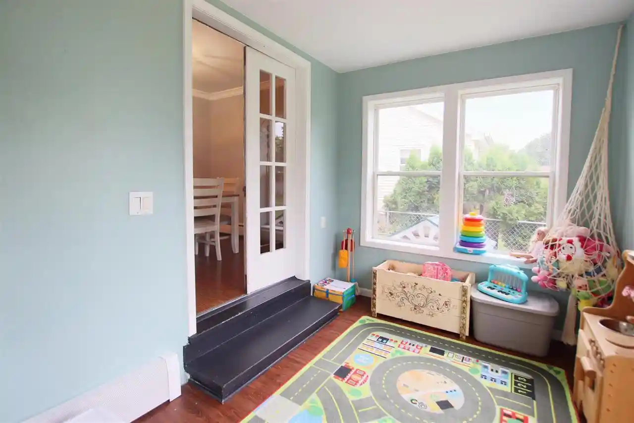 Photo 3 of Single family home for sale at 1402 W Murdock Avenue Avenue, Oshkosh, WI 54901 | MLS# 50330469 | Listing updated on 2026-08-10