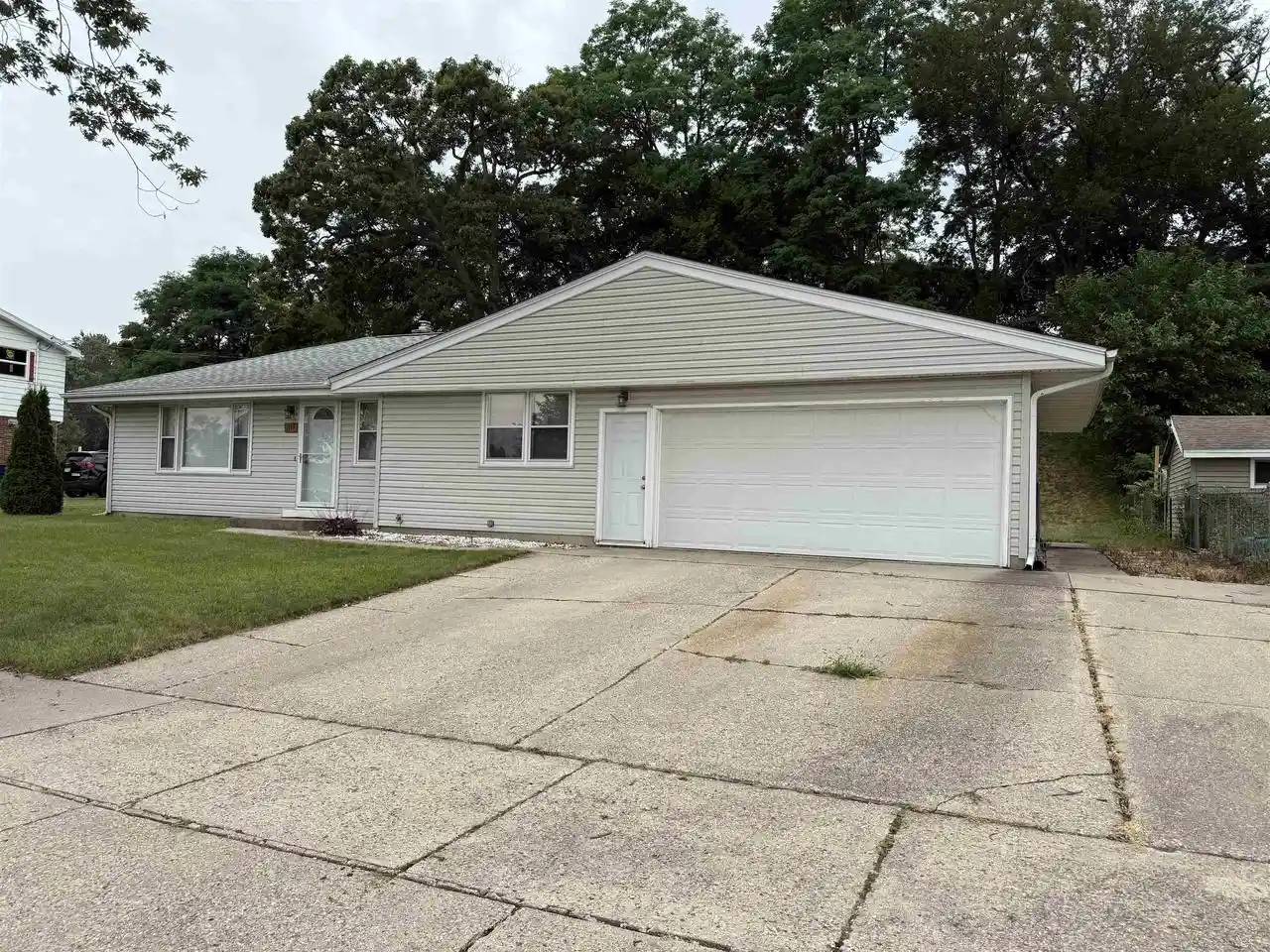 Photo 1 of Sale Pending at 1117 N Grant Avenue Avenue, Janesville, WI 53548 | MLS# 2029763 | Listing updated on 2026-09-17