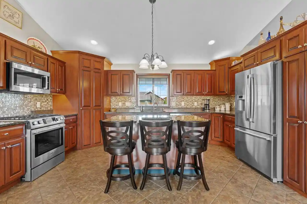 Photo 3 of Single family home for sale at 4702 N Wren Dr Dr, Appleton, WI 54913 | MLS# 50330388 | Listing updated on 2026-08-09
