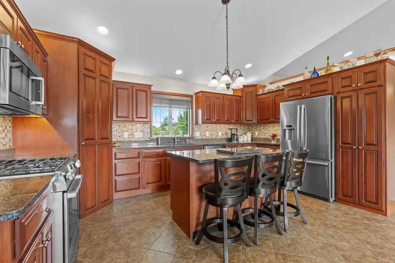 Photo 4 of Single family home for sale at 4702 N Wren Dr Dr, Appleton, WI 54913 | MLS# 50330388 | Listing updated on 2026-08-09