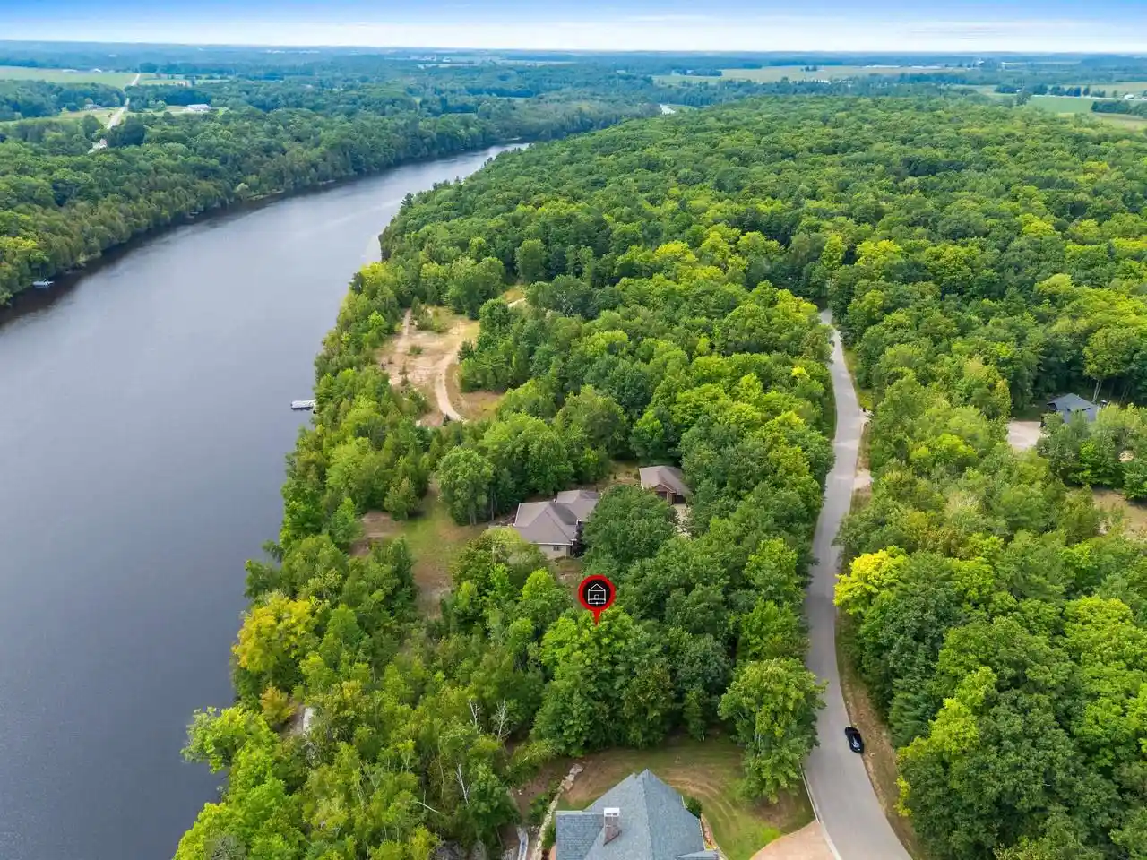 5th image of 317 W Highland Dr Dr, Oconto Falls, WI 54154 | MLS# 50330478