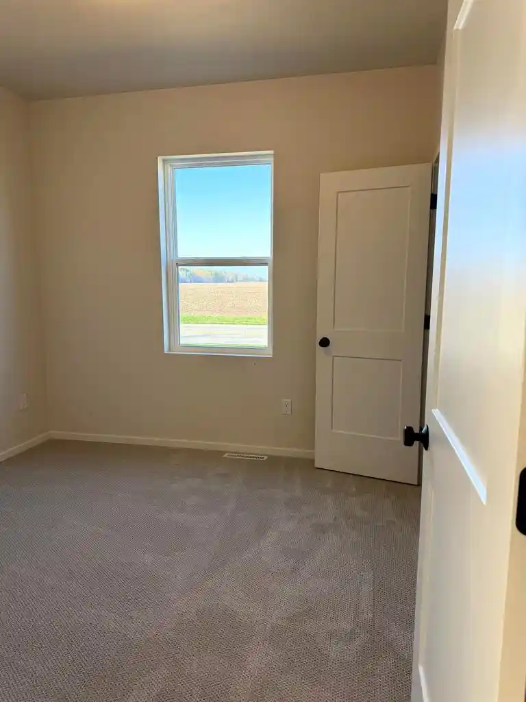 Photo 3 of Single family home for sale at 927 Enclave Court Court, De Pere, WI 54115 | MLS# 50330483 | Listing updated on 2026-10-21