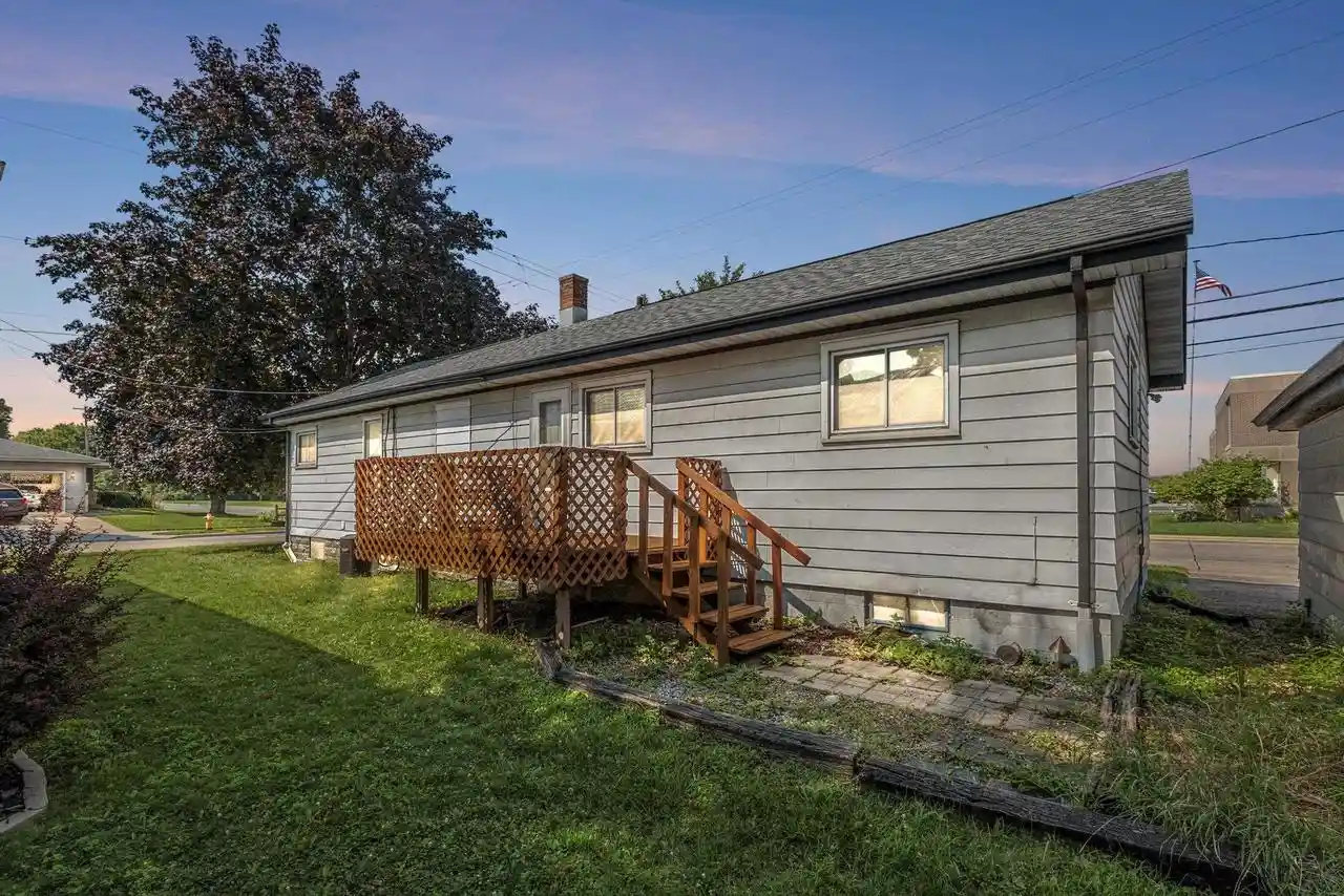 5th image of 1222 Knapp Street Street, Oshkosh, WI 54902 | MLS# 50330485