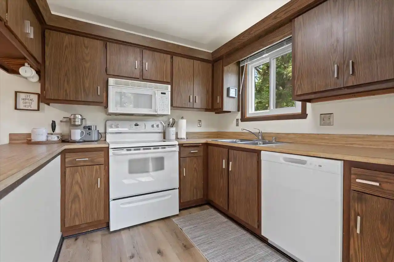 2nd image of 16250 W Coachlight Dr Dr, New Berlin, WI 53151 | MLS# 1974901