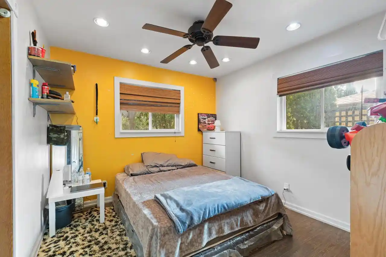 3rd image of 1409 W Wanda Avenue Avenue, Milwaukee, WI 53221 | MLS# 1974898